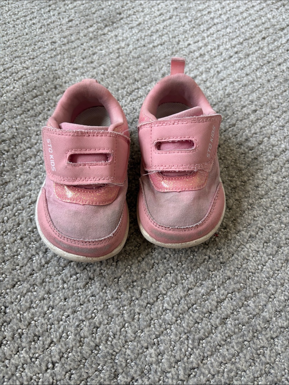 STQ KIDS Pink Shoes with Easy Hook-and-Loop Fit